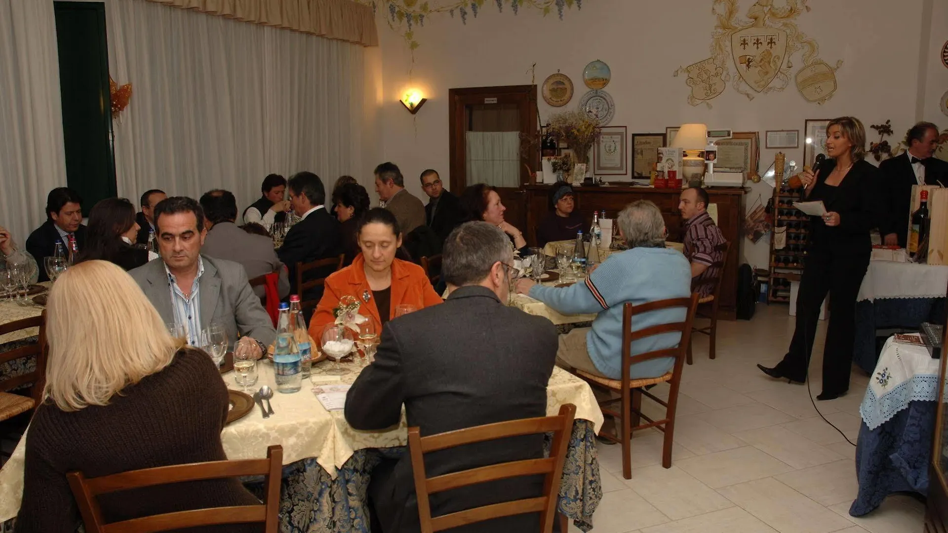艾垂里奥尼酒店 Campiglia dʼOrcia 3*,  意大利